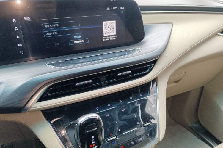 Used Buick GL8 2022 ES Land Cruiser 653T Luxury Model