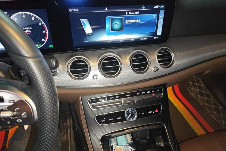 Used Mercedes-Benz E-Class 2020 Facelift E 260 Sport Edition Audio And AC Panel