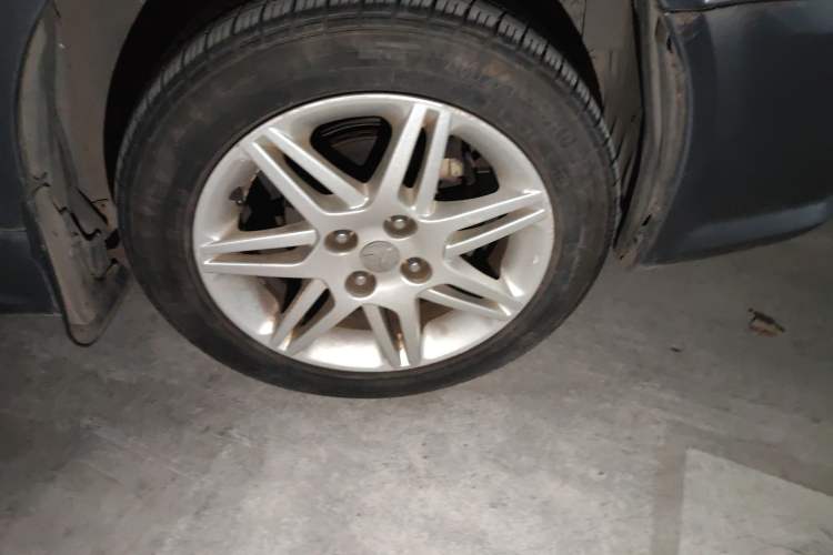 Used Soueast V3 Lingyue 2011 Revised Version 1.5L Manual – Style Edition Right Front Wheel Hub