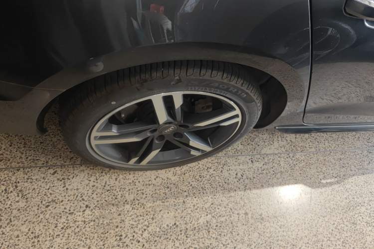 Used Audi A4L 2020 40 TFSI Luxury Dynamic Model Exterior 2