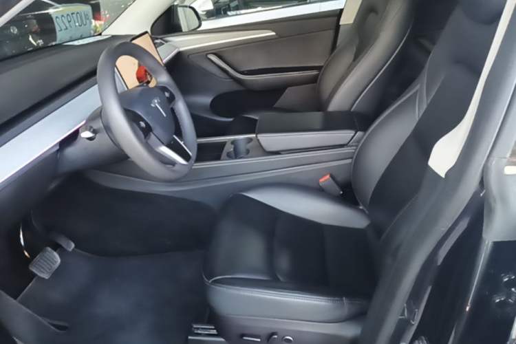 Used Tesla Model Y 2024 Rear-Wheel-Drive Version