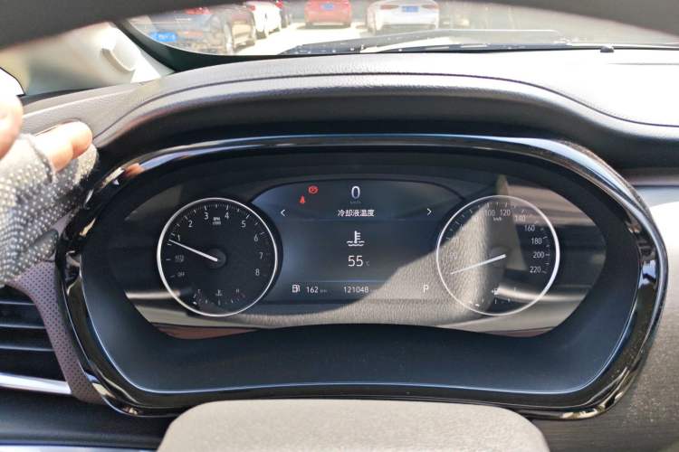 Used Buick GL8 2022 Land Cruiser Executive Class 652T Comfort Model