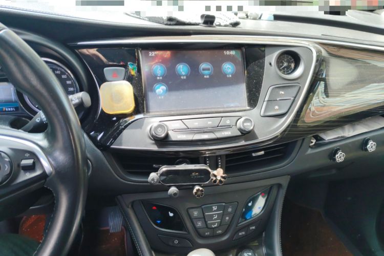 Used Buick Envision 2018 20T Two-Wheel-Drive Elite Model
