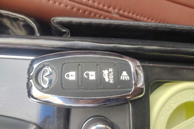 Used Infiniti FX 2011 FX35 Supreme Edition
