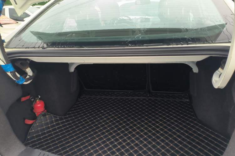 Used Ford Fiesta 2013 Sedan 1.5L Manual Fashion Edition
