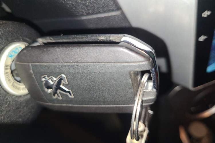 Used Peugeot 301 2014 1.6L Automatic Luxury Edition
