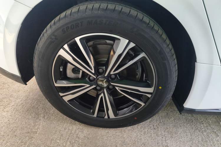 Used Hongqi EH7 2024 690 Pro
