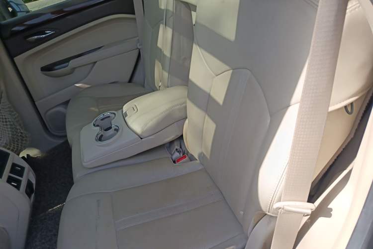 Used Cadillac SRX 2012 3.0L Elite Edition Left Rear Seat
