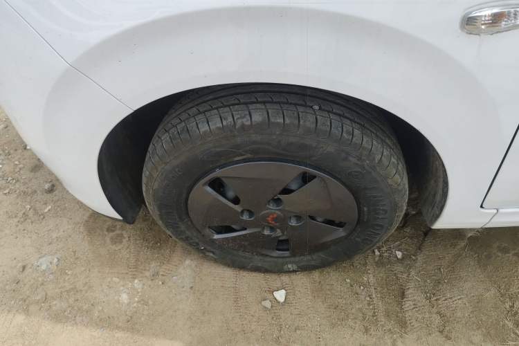 Used Wuling Hongguang New Energy 2025 Extended-Range Hybrid 50KM Comfort Version Exterior 4