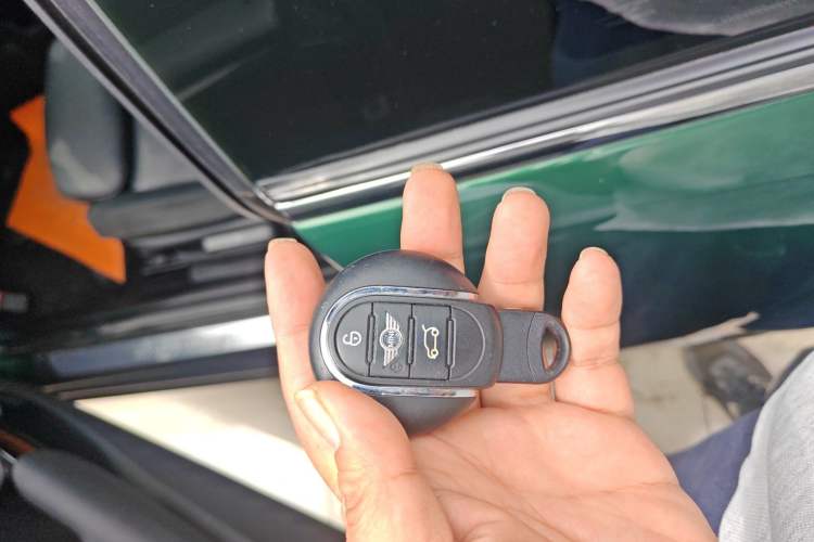 Used MINI 2016 2.0T COOPER S Interior 1