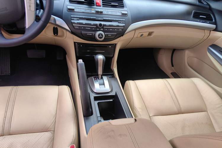 Used Honda Crosstour 2012 2.4L Luxury Edition
