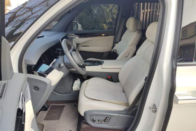 Used Zeekr 009 2022 ME Edition
