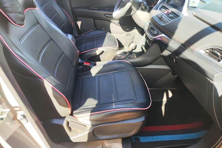 Used JAC Refine S3 2017 1.6L CVT Smart Connect Model
