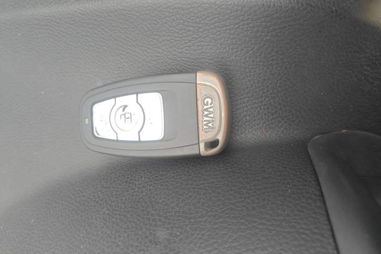 Used Haval H6 2015 Upgraded Model 1.5T Manual Two-Wheel Drive Elite Version