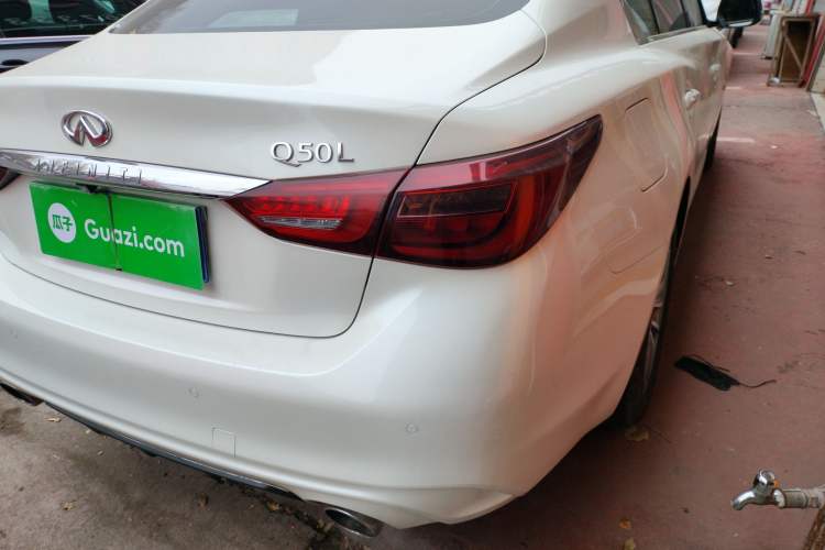 Used Infiniti Q50L 2018 2.0T Comfort Edition China VI Standard
