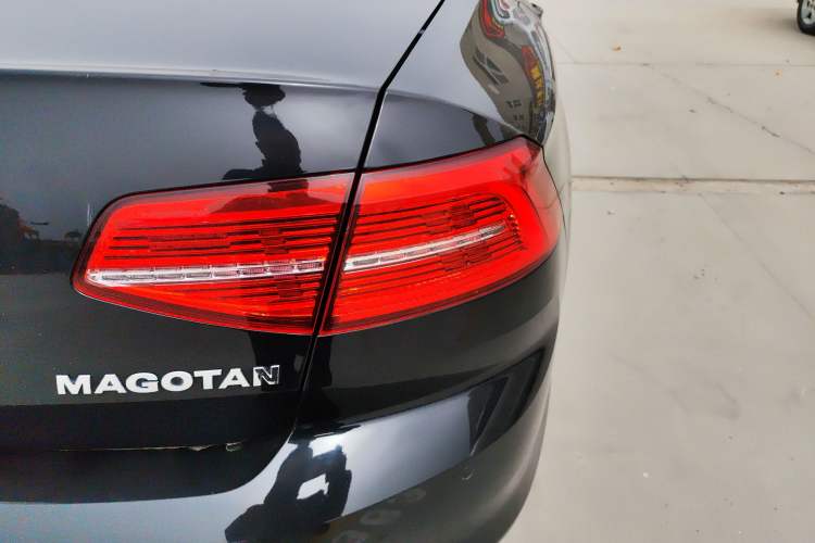 Used Volkswagen Magotan 2019 330TSI DSG Luxury Version China VI Standard