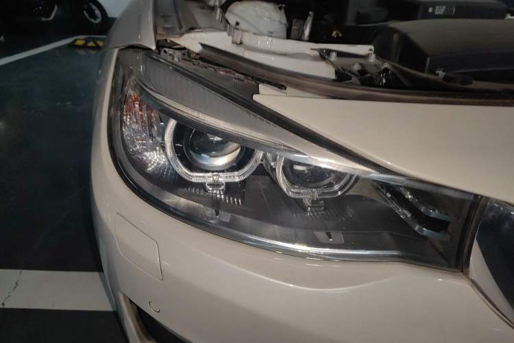 Used BMW 3 Series GT 2016 320i Fashion Model