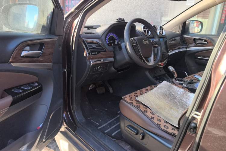 Used BYD S7 2016 2.0T Automatic Prestige Plus