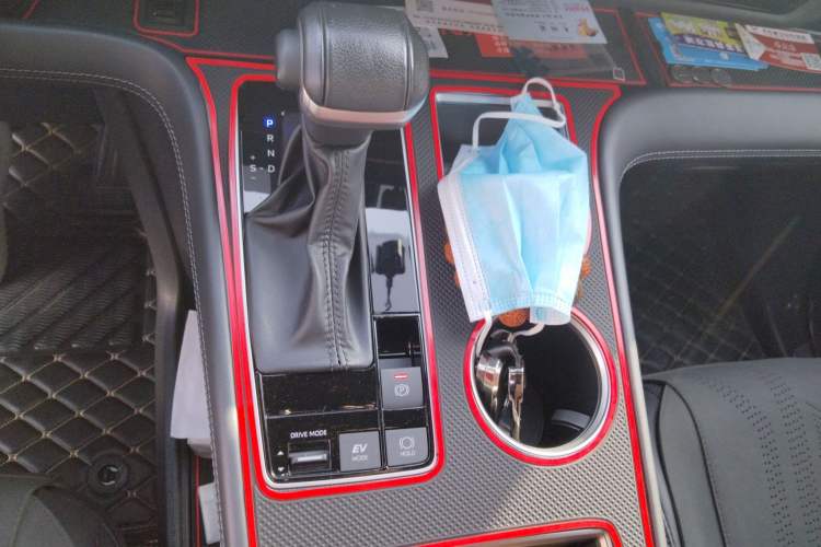 Used Toyota SIENNA 2024 2.5L Hybrid Four-Wheel Drive Prestige Edition