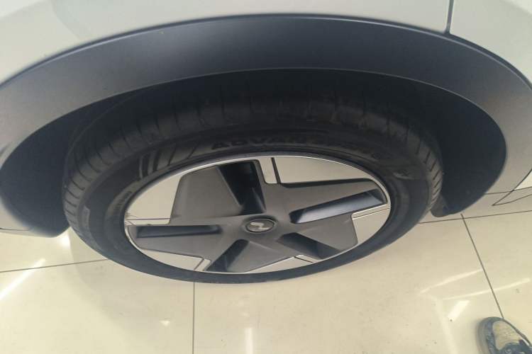 Used ONVO L60 2024 60 kWh Rear-Drive Version