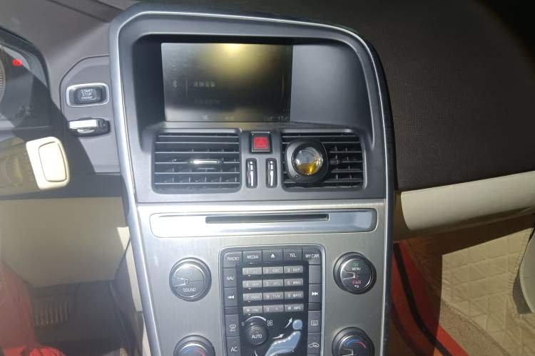 Used Volvo XC60 2011 2.0T Zhiya Edition