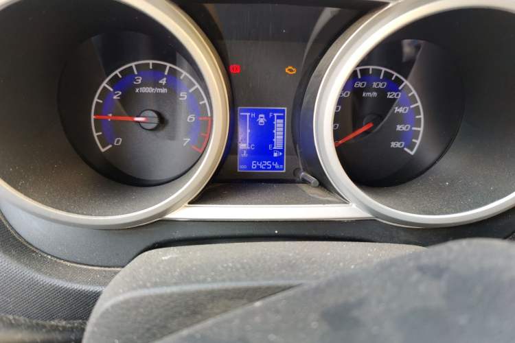 Used CHANGAN KAICHENG Ounuo S 2014 1.5L Base Version Odometer Close Up