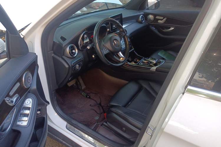 Used Mercedes-Benz GLC 2017 GLC 260 4MATIC Dynamic Edition