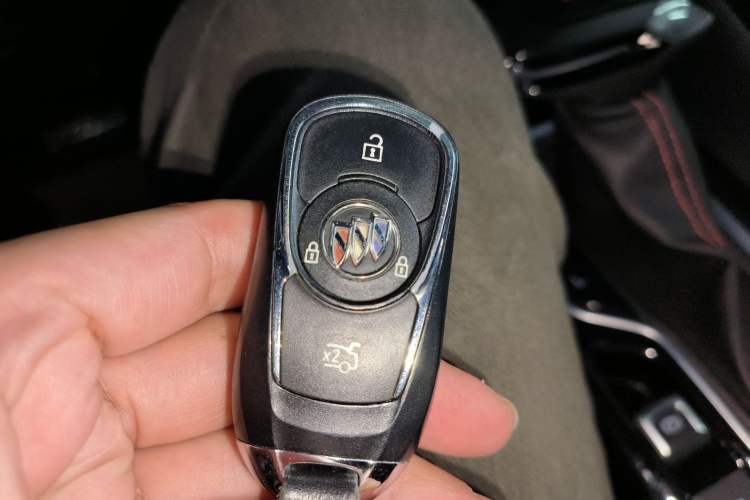Used Buick Verano 2023 Pro GS Hunter Wind Edition Vehicle Key