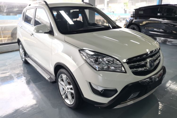 Used CHANGAN CS35 2015 1.6L Automatic Luxury Model China IV Standard Front Right 45 Deg