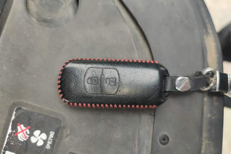 Used Mazda CX-5 2014 2.0L Automatic Two-Wheel Drive Urban Version Interior 1