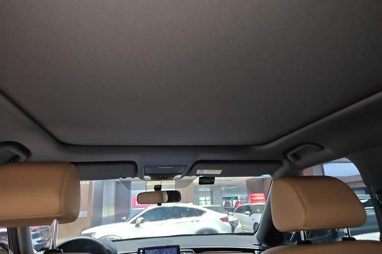 Used Honda UR-V 2020 370TURBO Two-Wheel Drive Luxury Edition
