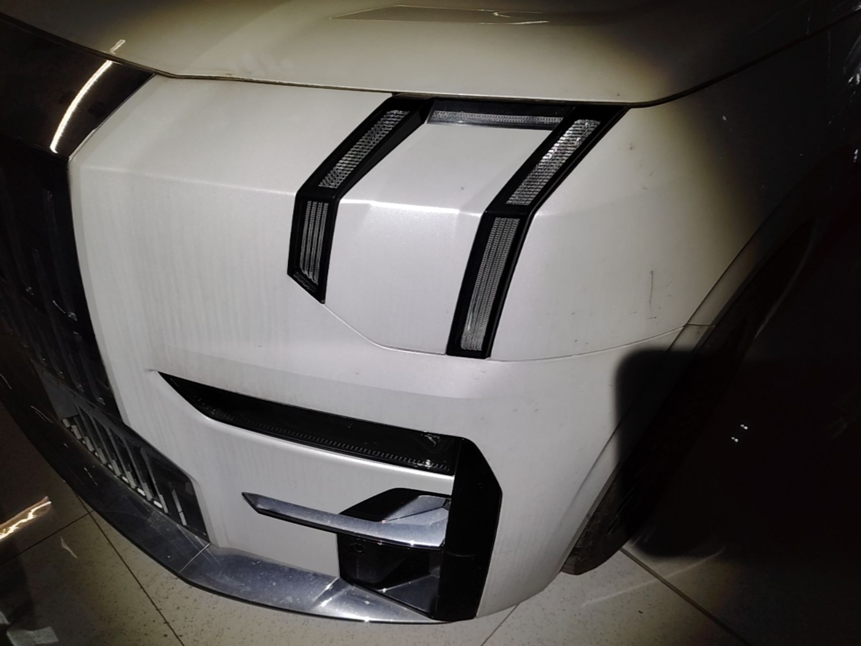 Zeekr 009 2024 7-Seater Walk-Through Version Four-Wheel Drive 108 kWh — снимка 8