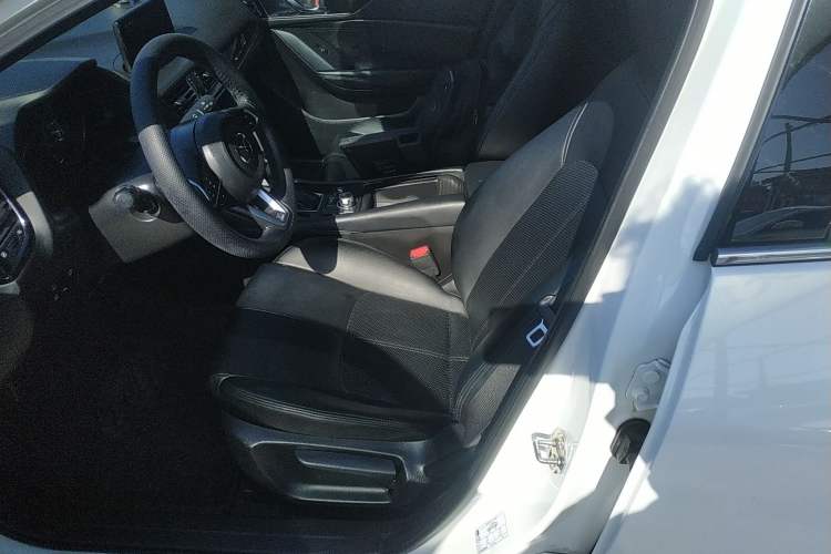 Used Mazda CX-4 2021 2.0L Automatic Two-Wheel Drive Blue Sky Exploration Edition