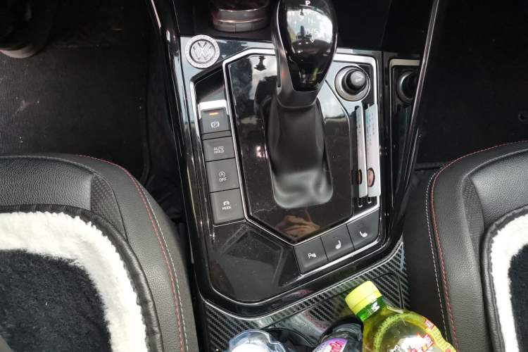 Used Volkswagen Tayron 2019 Teramont Edition 280TSI Two-Wheel Drive Luxury Model China VI Standard Gear Lever