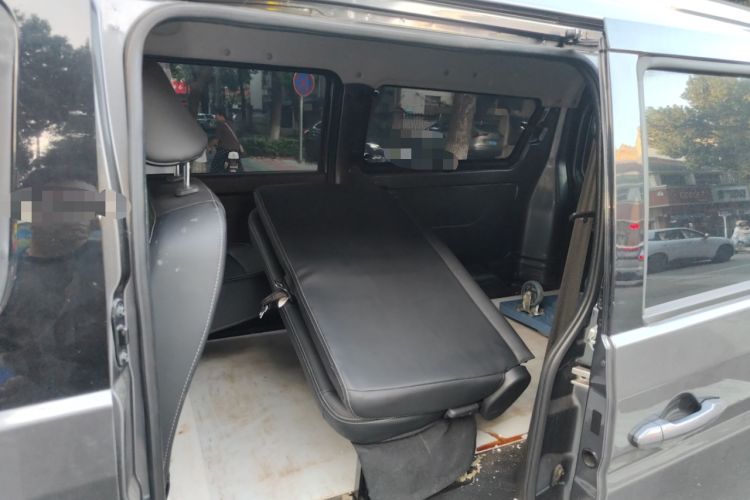 Used Jinbei Gold Hiace M Classic 2023 1.5L Travel Lion Passenger Vehicle 5/6/7 Seats
