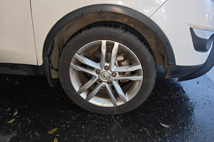 Used CHANGAN CS35 2015 1.6L Manual Luxury Model China IV Standard