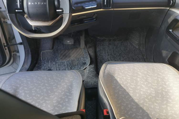 Used Baojun KiWi EV 2021 Artist Model Ternary Lithium Gear Lever