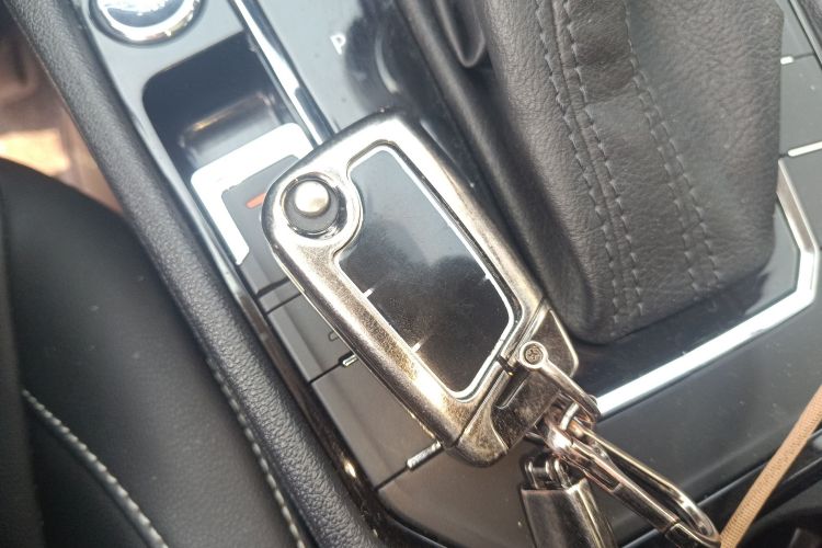 Used Volkswagen Lamando 2019 280TSI DSG Comfort Edition China VI standard Interior 1