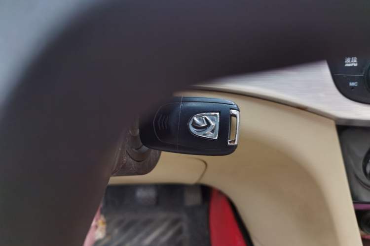 Used Baojun 730 2016 1.5L Manual Comfort Version 7 Seats China V Emission Standard Vehicle Key