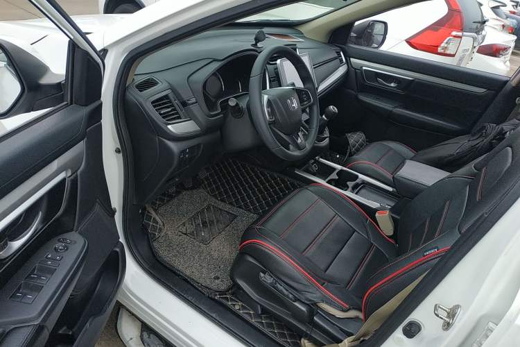 Used Honda CR-V 2017 240TURBO Manual Two-Wheel Drive Classic Edition Left Front Seat