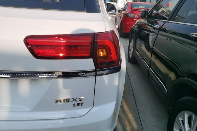 Used Zotye Domy X7 2017 1.8T Manual Luxury Model