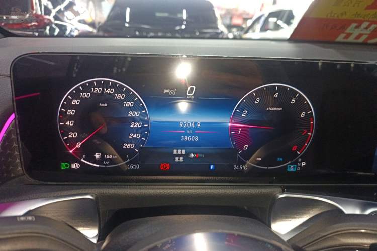 Used Mercedes-Benz GLB 2024 GLB 220 Fashion Model