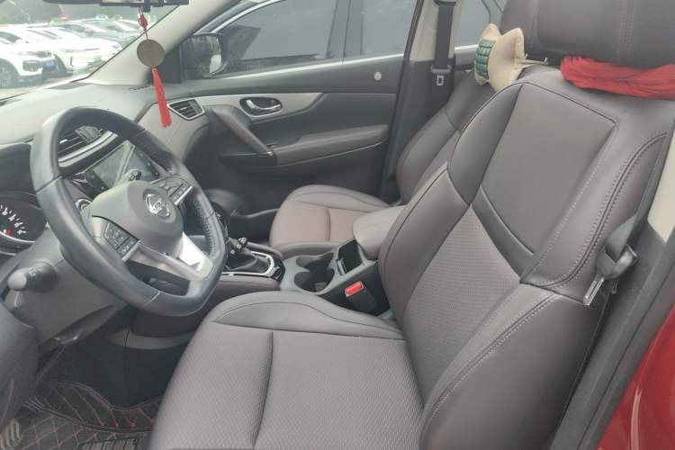 Used Nissan Qashqai 2019 2.0L CVT Luxury Edition Left Front Seat