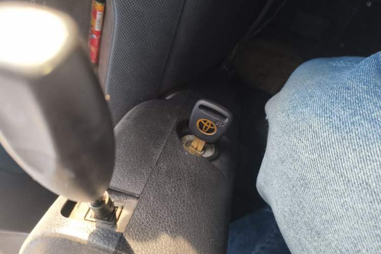 Used Wuling Rongguang 2011 1.2L Base Version
