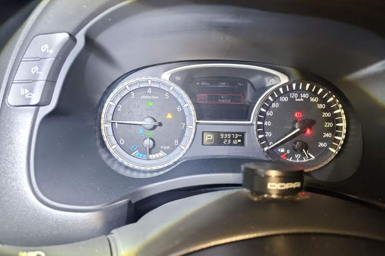 Used Infiniti QX60 2016 2.5 S/C Hybrid Two-Wheel-Drive Excellence Edition China V Standard