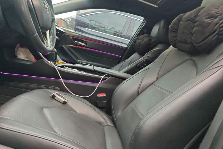 Used Toyota Avalon 2019 2.0L Luxury Edition China VI Standard