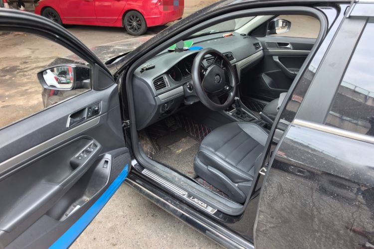 Used Volkswagen Lavida 2017 1.6L Automatic Comfort Edition Driver Seat