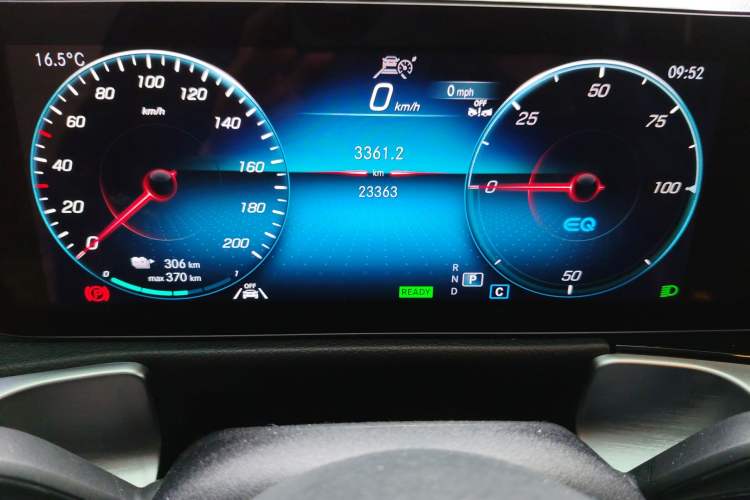 Used Mercedes-Benz EQB 2023 Facelift EQB 260 Odometer Close Up