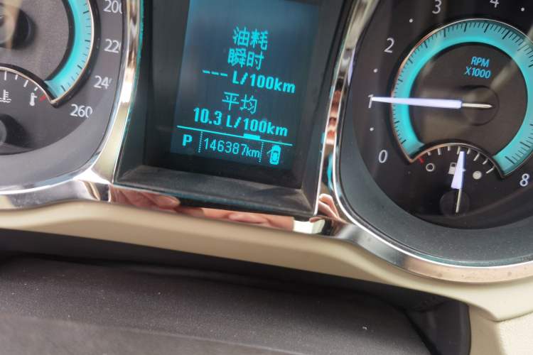 Used Buick LaCrosse 2012 2.4L SIDI Elegant Edition Odometer Close Up