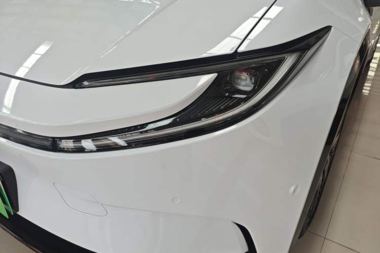 Used Toyota bZ5 2025 Model 550 PRO Smart Driving Edition Left Front Headlight